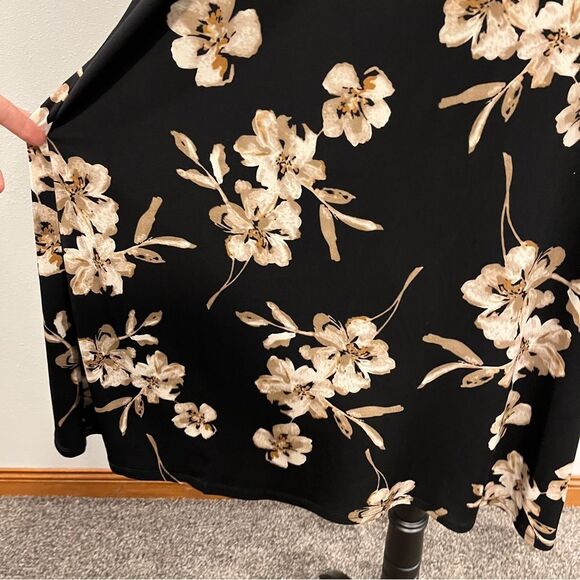 Plus size Floral knee length Dress size 14 - Picture 5 of 11